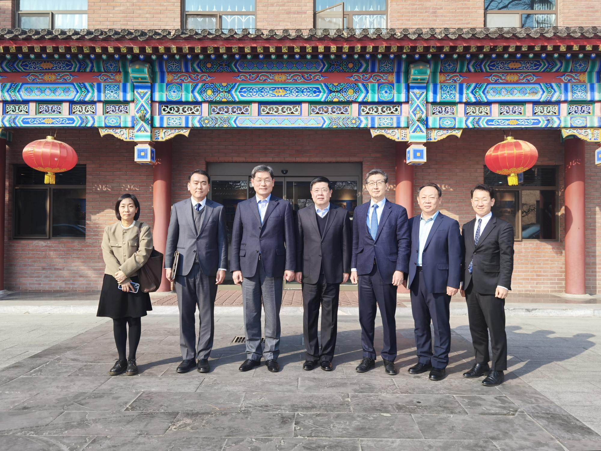 邹肖力副会长会见韩国国际交流财团理事长金起焕